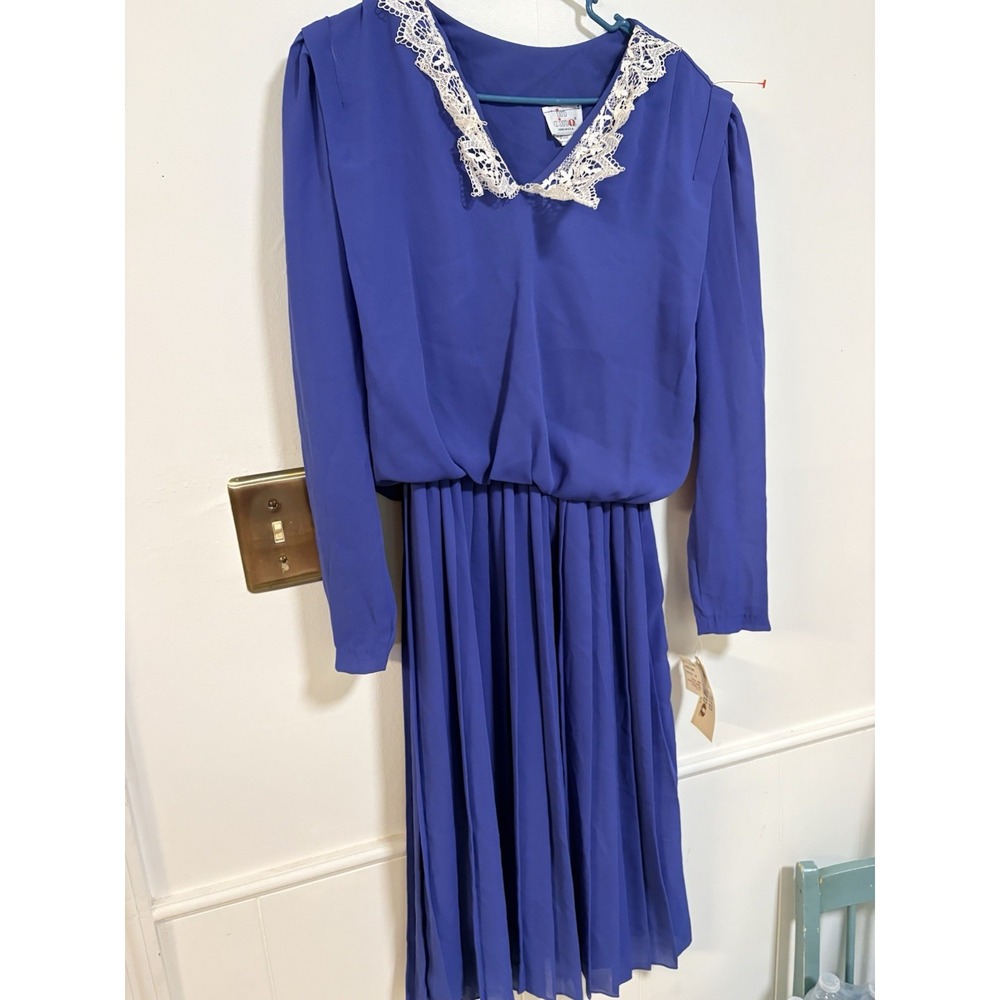 NEW WITH TAGS Vintage In Cinq royal blue dress white crocheted collar  Rare 14